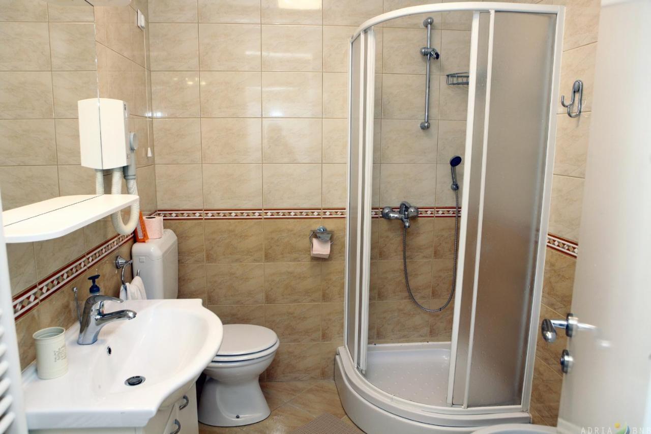 Spacious Izola Apartment Sl Bagian luar foto