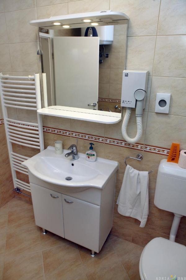 Spacious Izola Apartment Sl Bagian luar foto